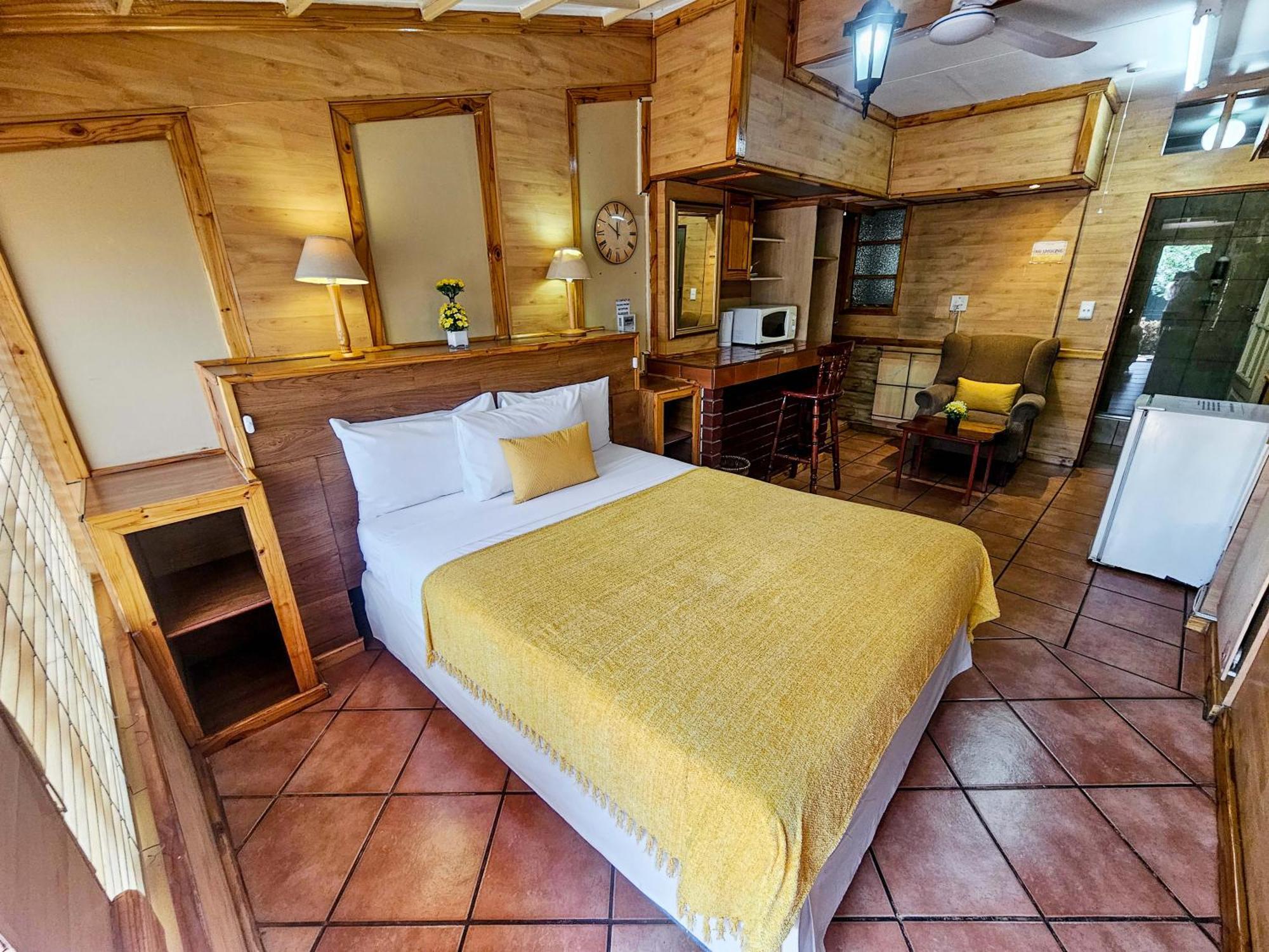יוהנסבורג Tudor Lodge Guest House מראה חיצוני תמונה