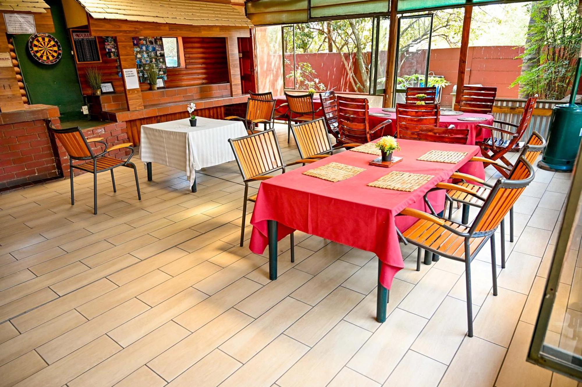 יוהנסבורג Tudor Lodge Guest House מראה חיצוני תמונה